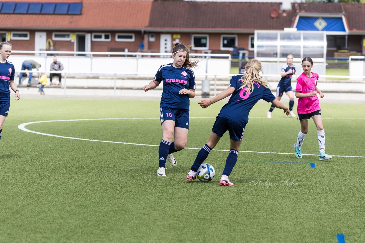 Bild 234 - wCJ Osterroenfelder TSV - VfL Pinneberg : Ergebnis: 0:15